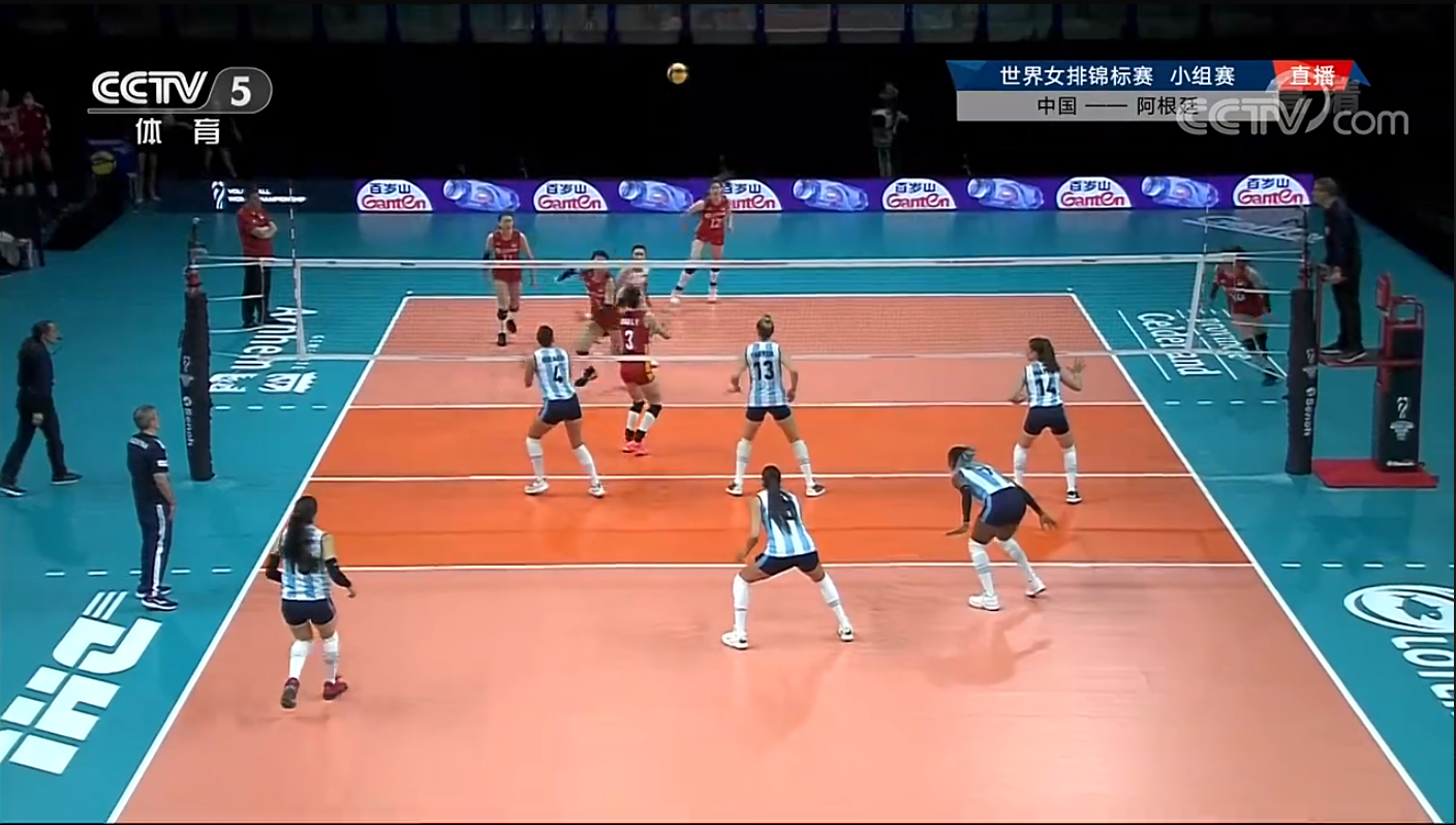 中国女排世锦赛首胜，，，，，，，百岁山跨越重洋助威